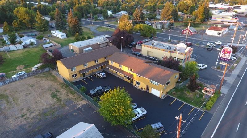 Townhouse Inn & Suites Klamath Falls Exteriör bild